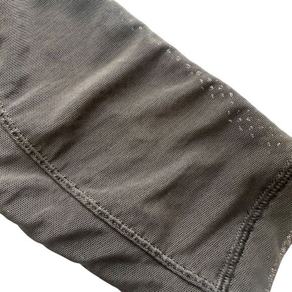 RARE Lululemon Fit Physique black high rise mesh fishnet pocket leggings size 2 - Picture 11 of 13